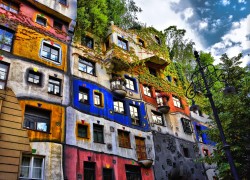 Hundertwasser-House-In-Vienna