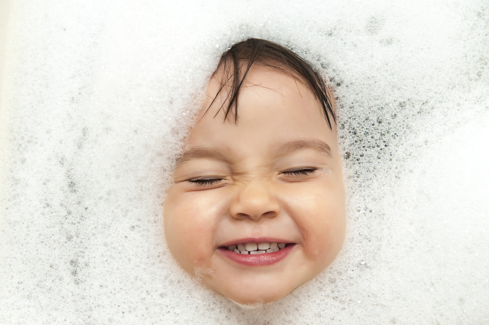 Happy Baby Bath