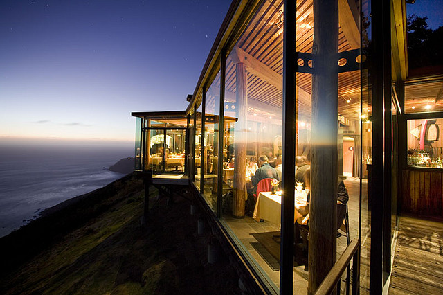 Hotel Post Ranch in California restaurant with view