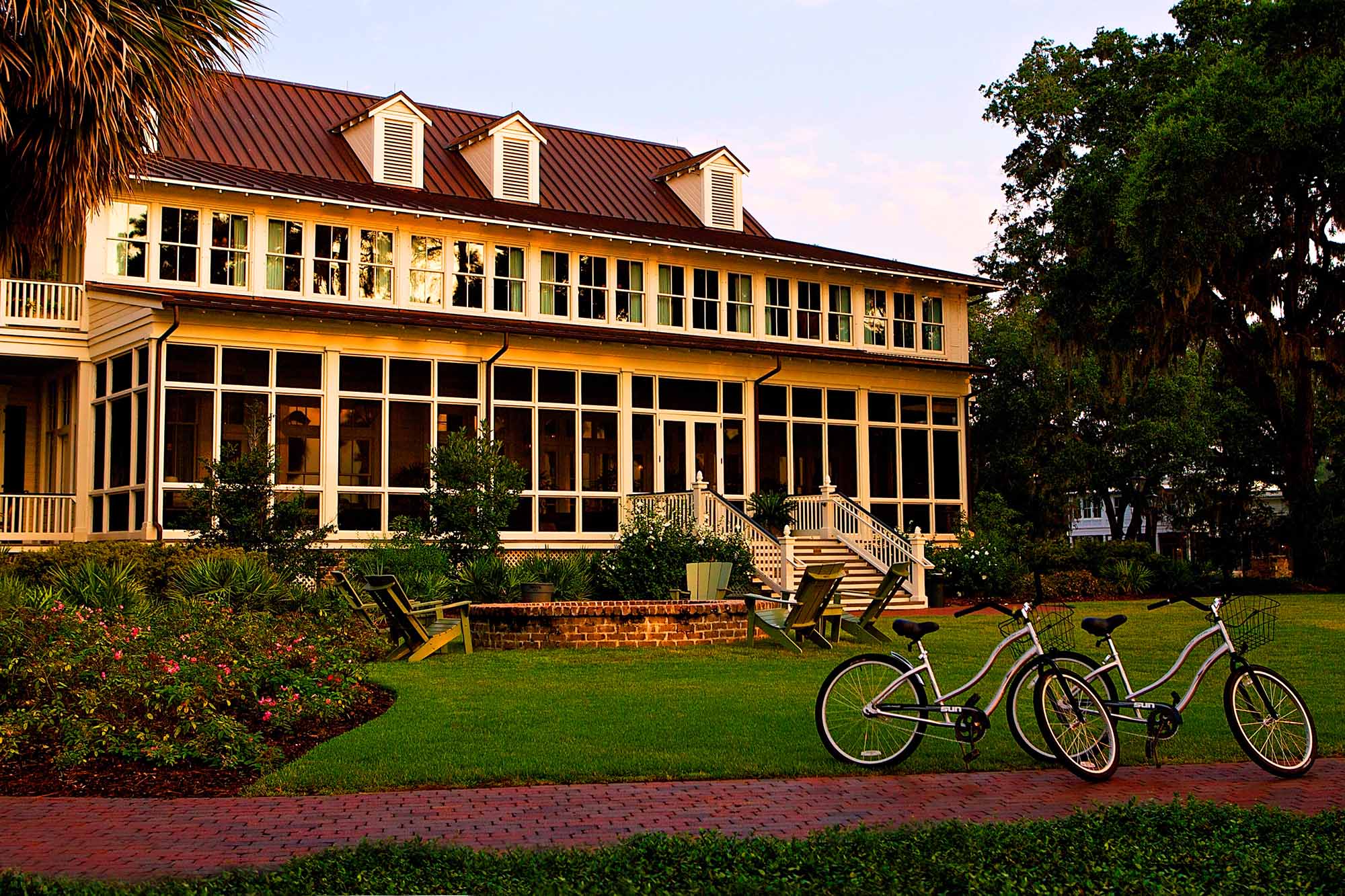 Motel Palmetto Bluff in South Carolina accommodations exterior