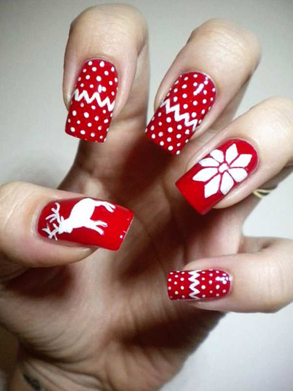 Red Christmas Nail Art