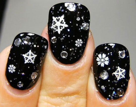 Winter Christmas Snowflakes Nail Art Black