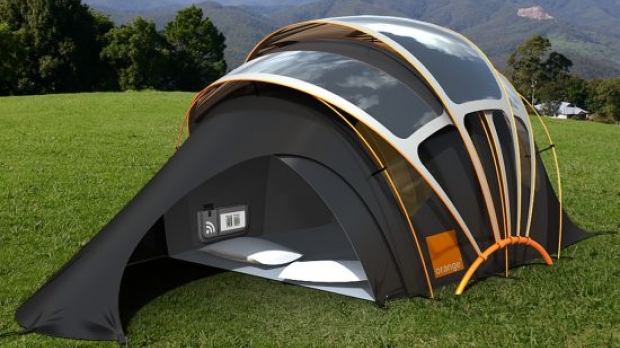 Solar power tent