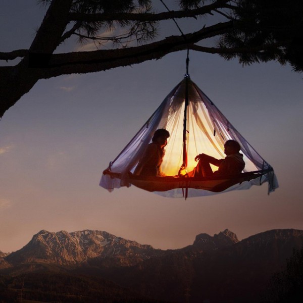 Tarzan hanging tent