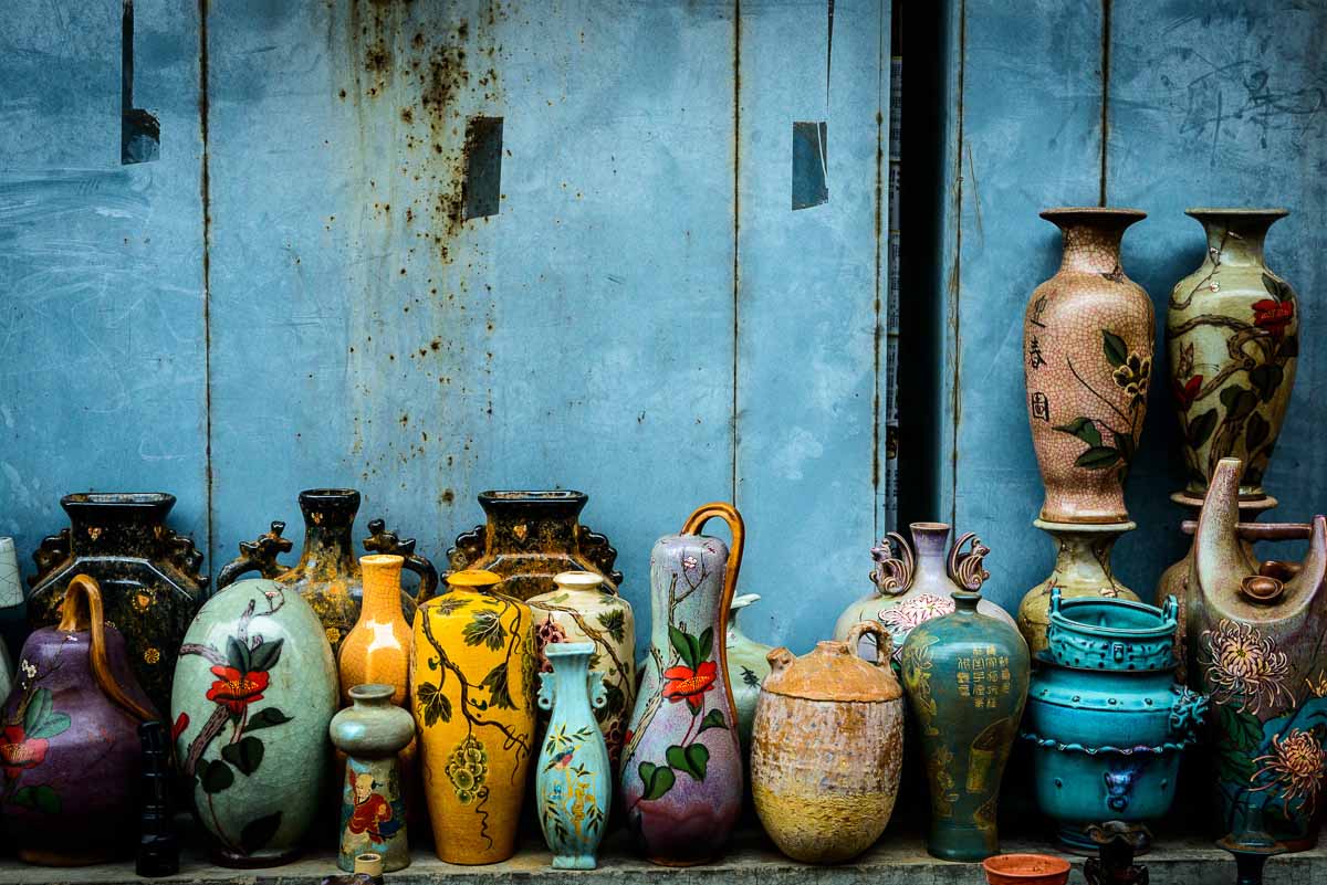 Panjiayuan market in Beijing antiques