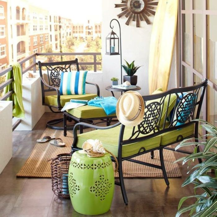 Balcony-Furniture-A-Couple-Of-Great-Examples-For-Relaxing-Moments