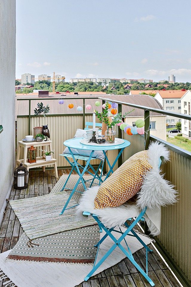 summer decoration for small balcony