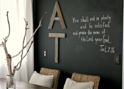 8-accent-wall-with-different-decorations-murals-in-the-dining-room