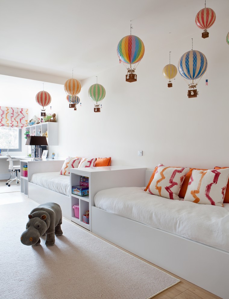 dreamy-ambience-in-white-hot-air-balloon-nursery-ideas