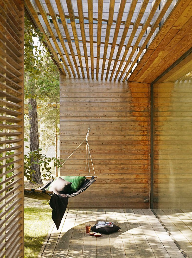 sun-protection-with-wooden-lamellas-design-porch