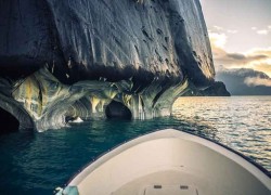 Travel-Amazing-Place-Marble-Caves-Patagonia-Chile-Boat-Trip-Sunshine