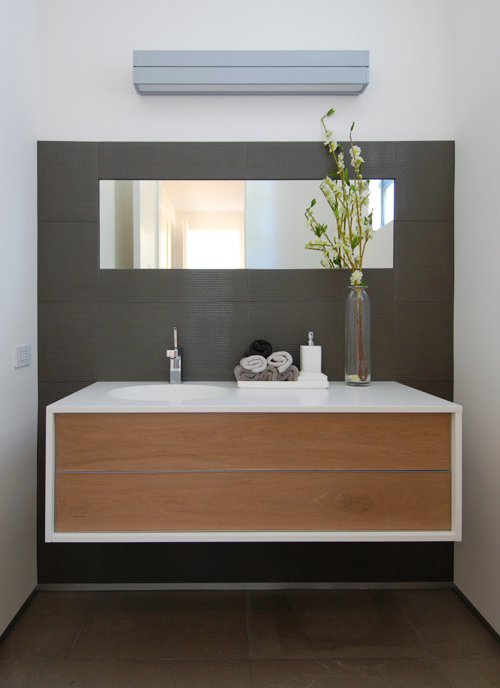 Mirror washbasin wood modern-bathroom