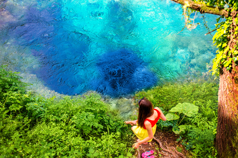 The-Bottomless-Lake-In-Albania-attraction-great-tourist-destination-beautiful-landscape-albania