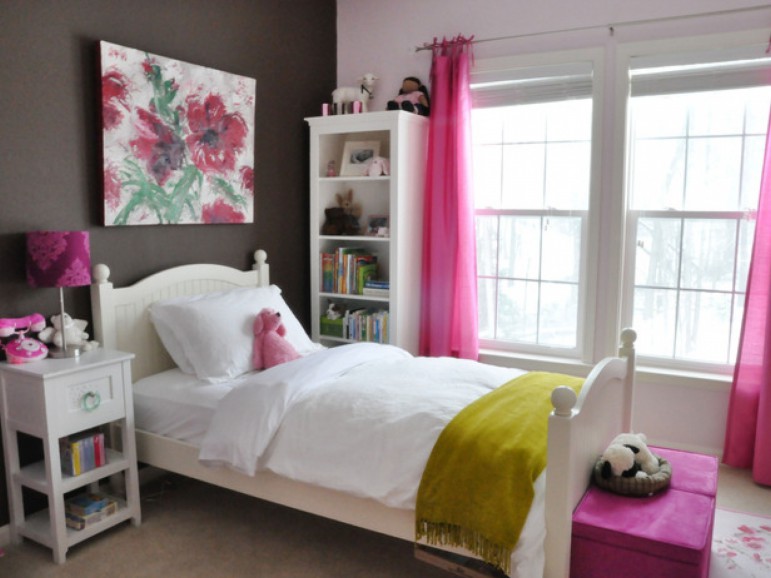 1-wall in grey and colorful accents-Youth bedroom Girls