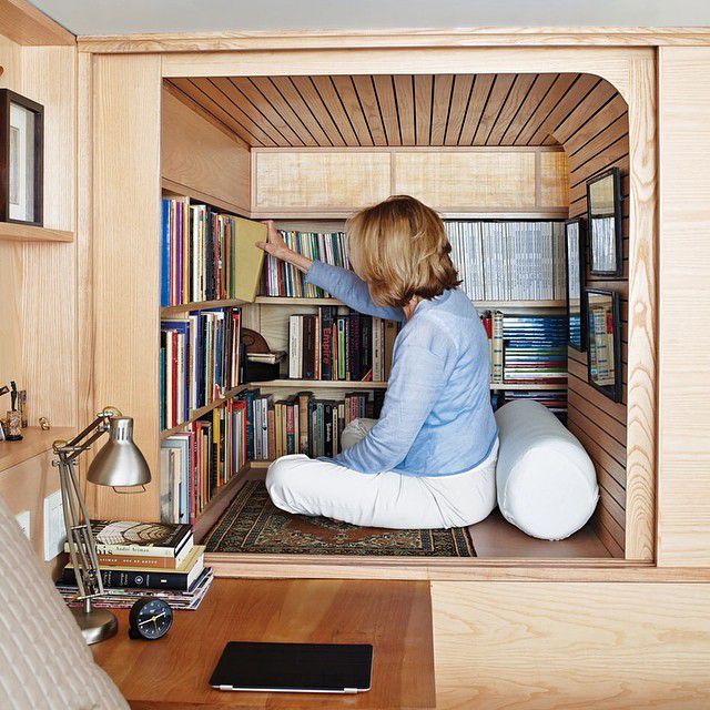 tiny book nook for small apartaments reading corner ideas