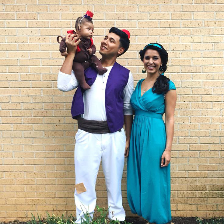 Aladdin-Princess-Jasmine-Family-Halloween-costumes-Halloween-costume-ideas--Costume-ideas-Baby-Halloween-costumes-Halloween-ideas-Superhero-costumes