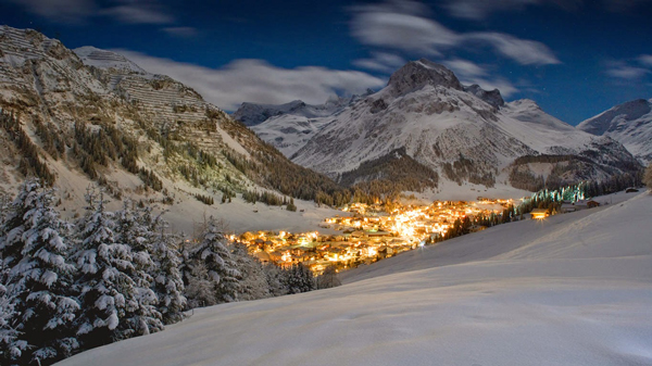 Lech,-Austria-Night-View-Night-Lights-ski-holidays-skiing-resorts-ski-vacations-last-minute-ski-deals-ski-package-deals-all-inclusive-ski-holidays-best-family-ski-resorts