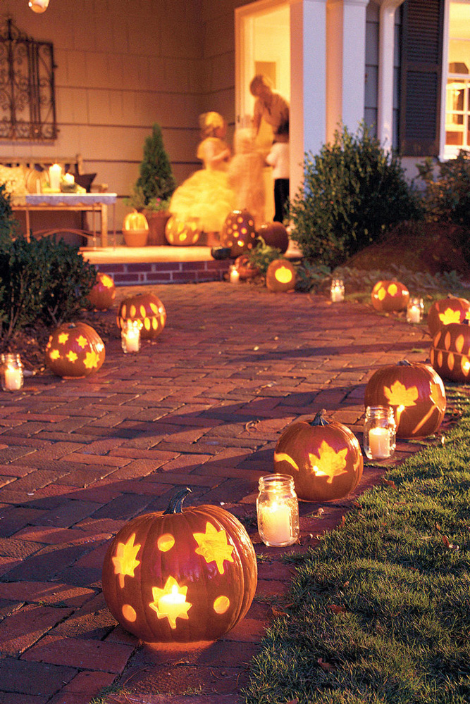 Pumpkin-Garden-Lights-Halloween-lights-outside-halloween-decorations-diy-halloween-decorations-best-halloween-decorations--halloween-yard-decorations-vintage-halloween-decorations