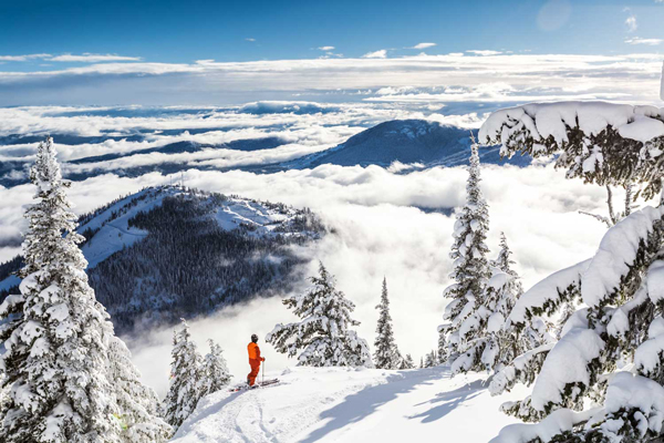 Revelstoke,-Canada-ski-holidays-skiing-resorts-ski-vacations-last-minute-ski-deals-ski-package-deals-all-inclusive-ski-holidays-best-family-ski-resorts