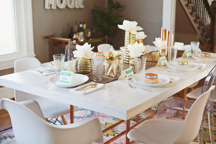 Thanksgiving-table-decorations-white-table-bright-colors-white-chairs