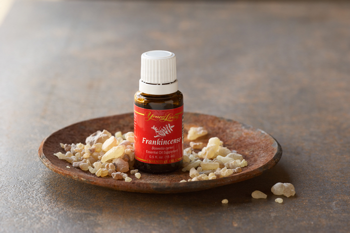The-frankincense-essential-Aromatherapy-essential-oil-diffuser-aromatherapy-oils-pure-essential-oils-frankincense-essential-oil