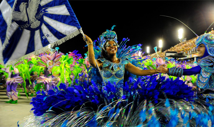 Carnival-in-Rio-de-Janeiro-Black-Womand-in-Blue-Dancing-carnival-festival-carnival-party-carnival-events-local-carnivals-carnival-cruise