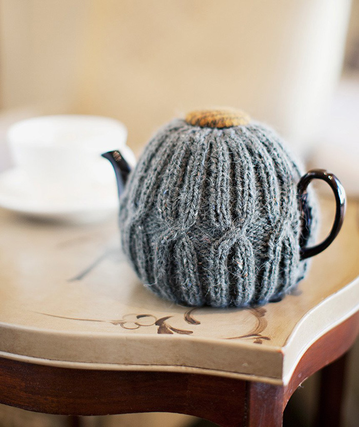Grey-Knitted-Teapot-Cozy-Cover-crochet-home-décor-knitted-decorations-knitted-home-decor-crochet