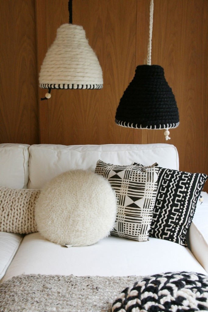 Livingroom-Knitted-White-and-Black-Lamps-Chunky-crochet-home-décor-knitted-decorations-knitted-home-decor-crochet
