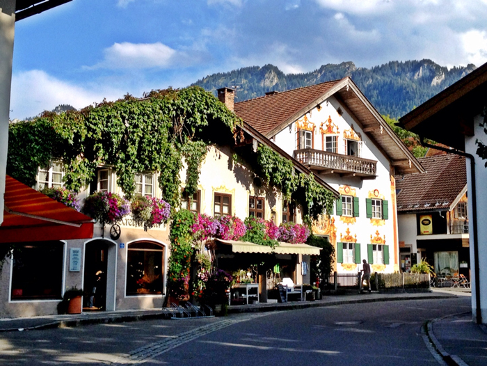 Oberammergau,-Germany-in-the-summer-europe-trip-planner-planning-a-trip-to-europe-driving-in-europe-planning-a-driving-holiday-in-europe