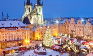 Prague-Christmas-Market-Captured-from-above-Christmas-lights-best-christmas-markets-christmas-market-holidays-best-christmas-markets-in-europe
