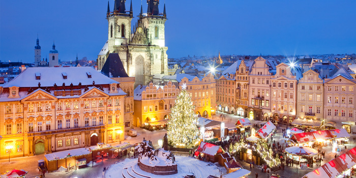 Prague-Christmas-Market-Captured-from-above-Christmas-lights-best-christmas-markets-christmas-market-holidays-best-christmas-markets-in-europe