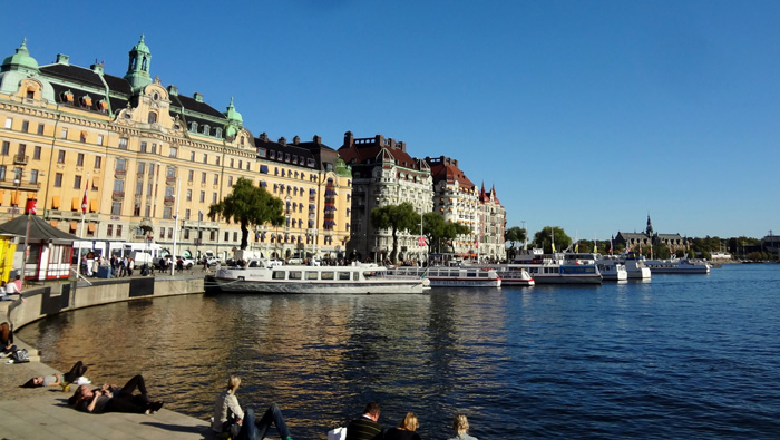 Stockholm-Lake-Summertime-Young-People-solo-travel-companies-places-to-travel-alone-solo-female-travel-solo-travel-destinations
