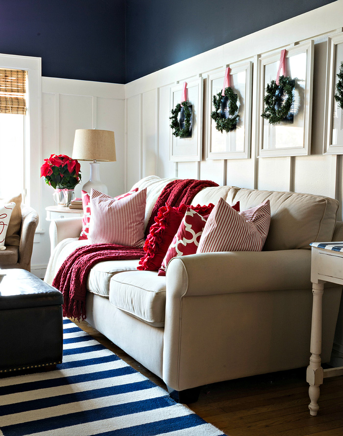Christmas-Red-White-Decorating-Sofa-Christmas-Pillows-christmas-diy-christmas-home-décor-christmas-decoration-ideas-christmas-mantel-decorations