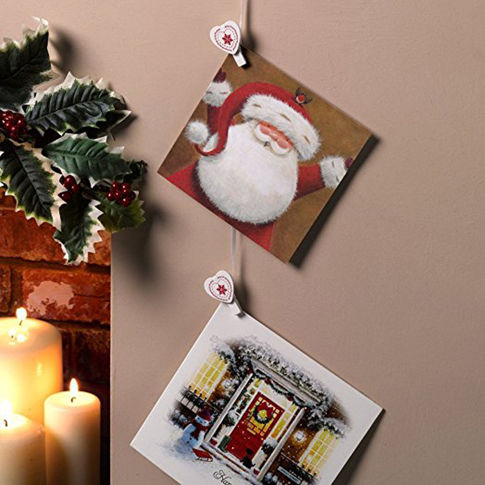 Old-Christmas-Cards-Decoration-White-Christmas-Livingroom-Decoraion-christmas-diy-christmas-home-décor-christmas-decoration-ideas-christmas-mantel-decorations