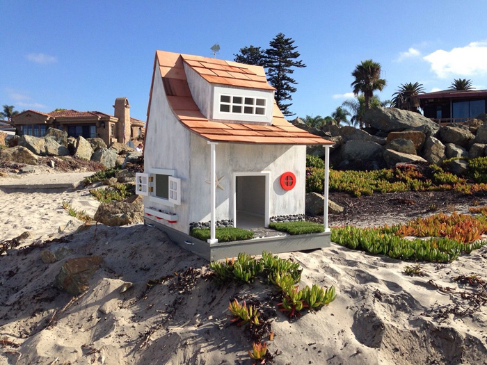 Outdoor-Dog-Beach-House-Great-Ideas-for-Pet-Houses-Dog-House-on-th-beach-dog-house-wooden-dog-house-pet-beds