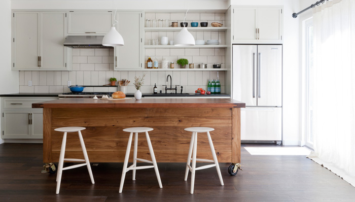 Wheels-Kitchen-Island-Large-Kitchen-Island-Modern-Kitchen-Island-Wooden-Kitchen-Island-on-Wheels