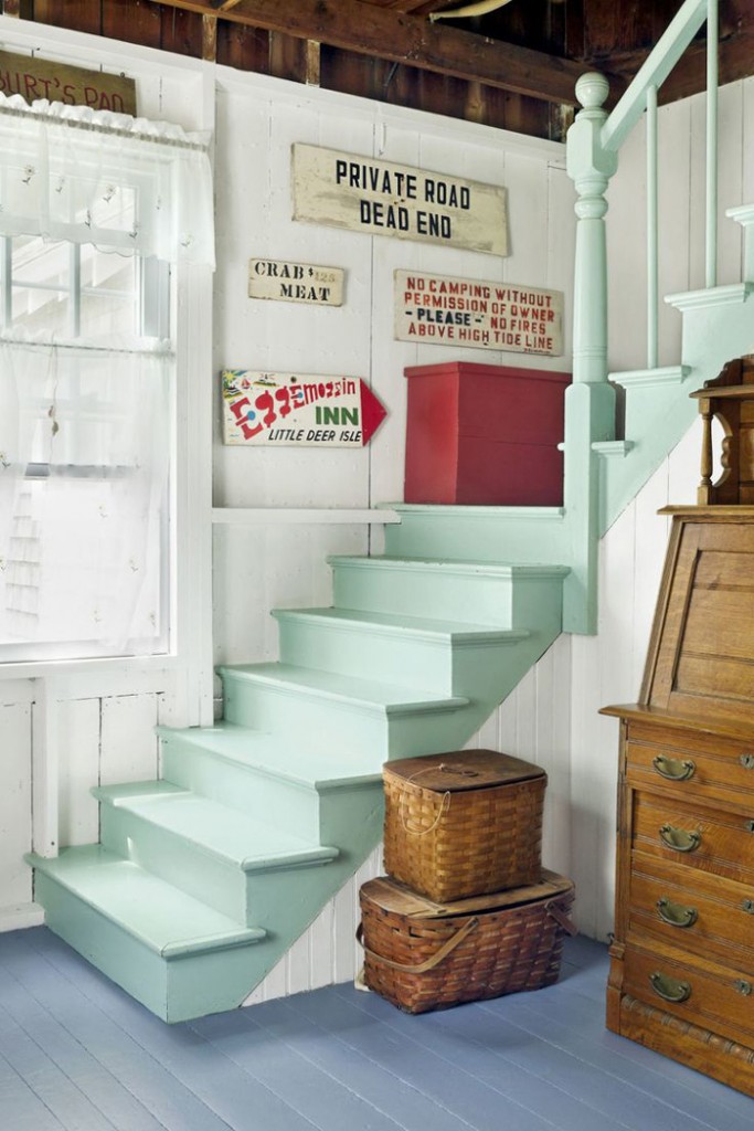 Cottage-Style-House-Blue-Painted-Floor-Green-Painted-Stairs-cottage-style-cottage-decor-cottage-style-décor-cottage-decorating-ideas