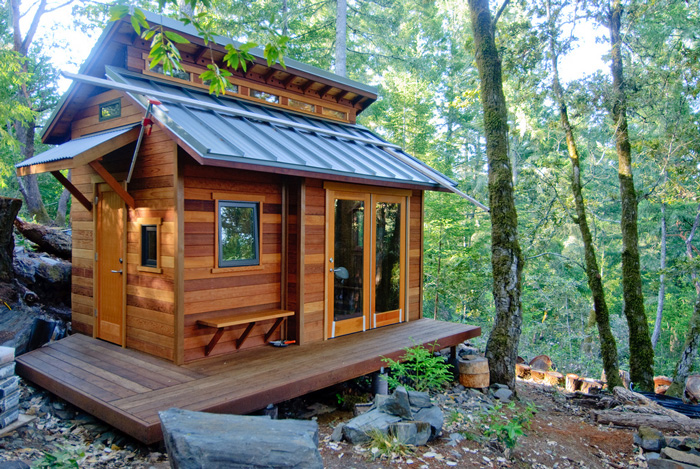 eco-homes---small-wooden-cabin
