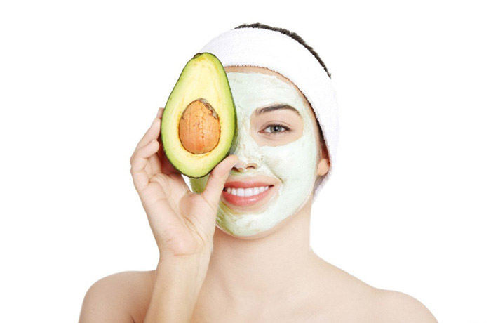 natural-cosmetics--with-avocado-face-mask-natural-beauty-products