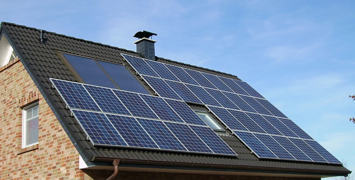 solar-pannel-roofing--eco-homes