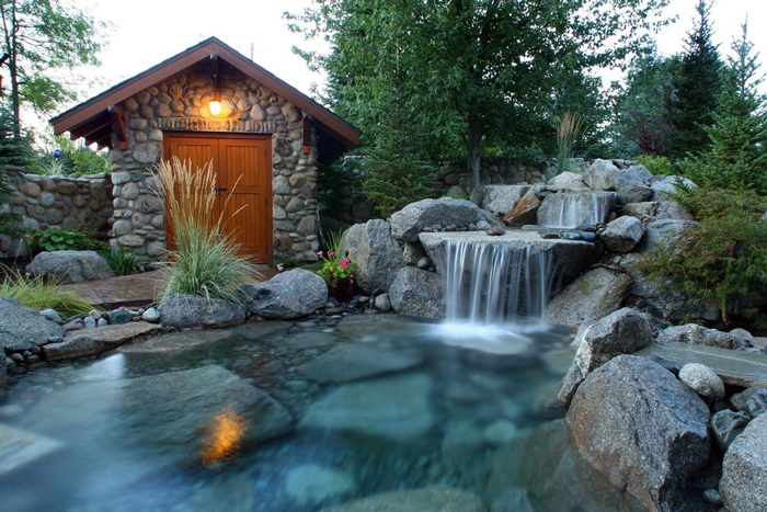 backyard-landscape-waterfalls-yard-waterfall-displays