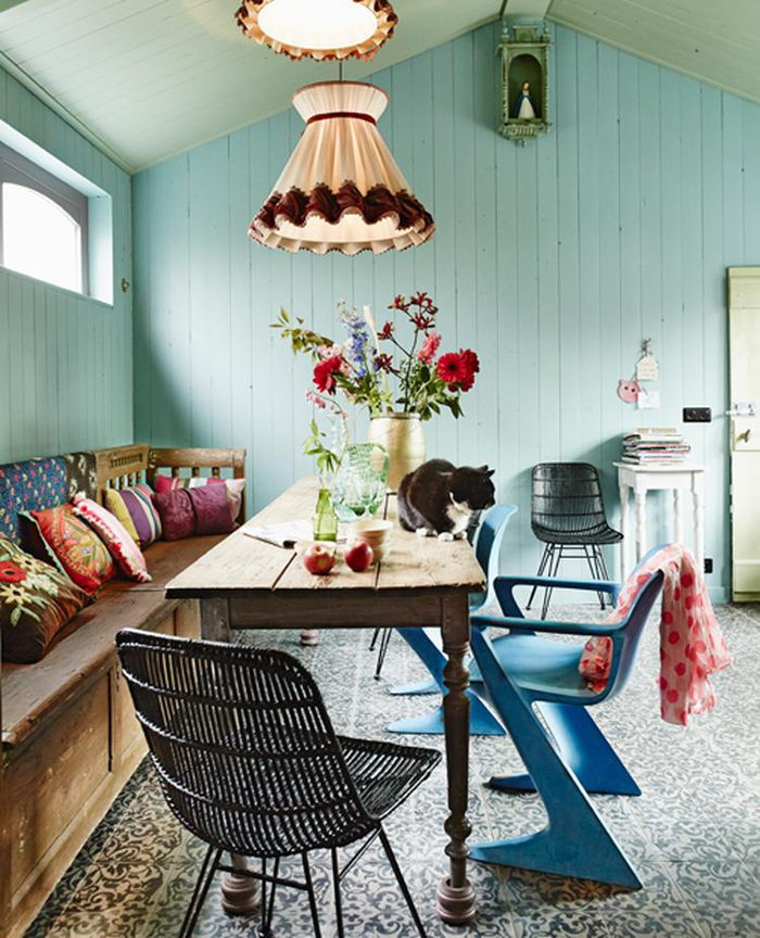 bohemian-dining-room-cat-on-table-decorating-boho-chic-bohemian-interior