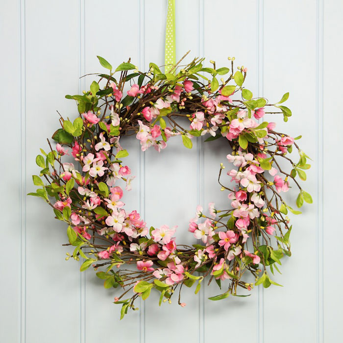 easter-home-décor-flower-wreath