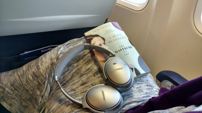 long-flight-essentials-noise-cancelling-headphones