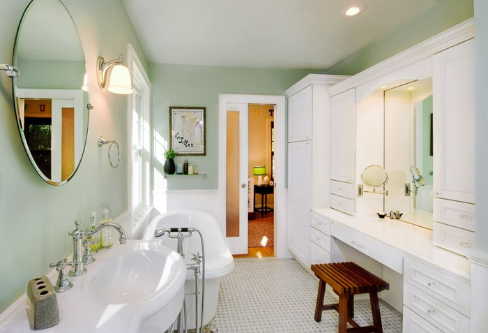 mint-and-white-bathroom-design-bathroom-remodel-ideas