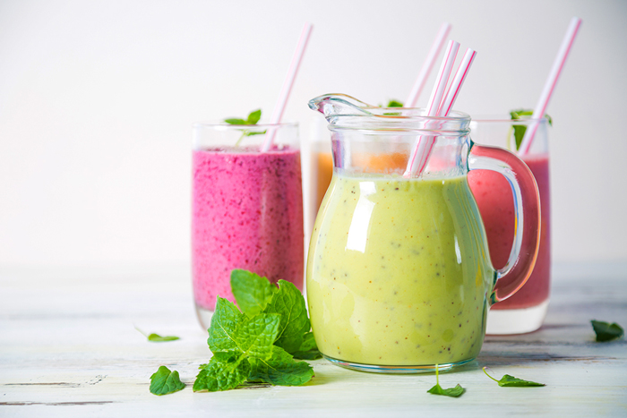 energizing-green-and-pink-smoothies