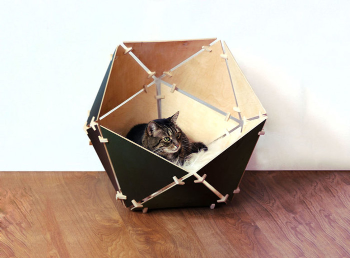 Eco-Friendly-Wooden-Natural-Cat-Bed