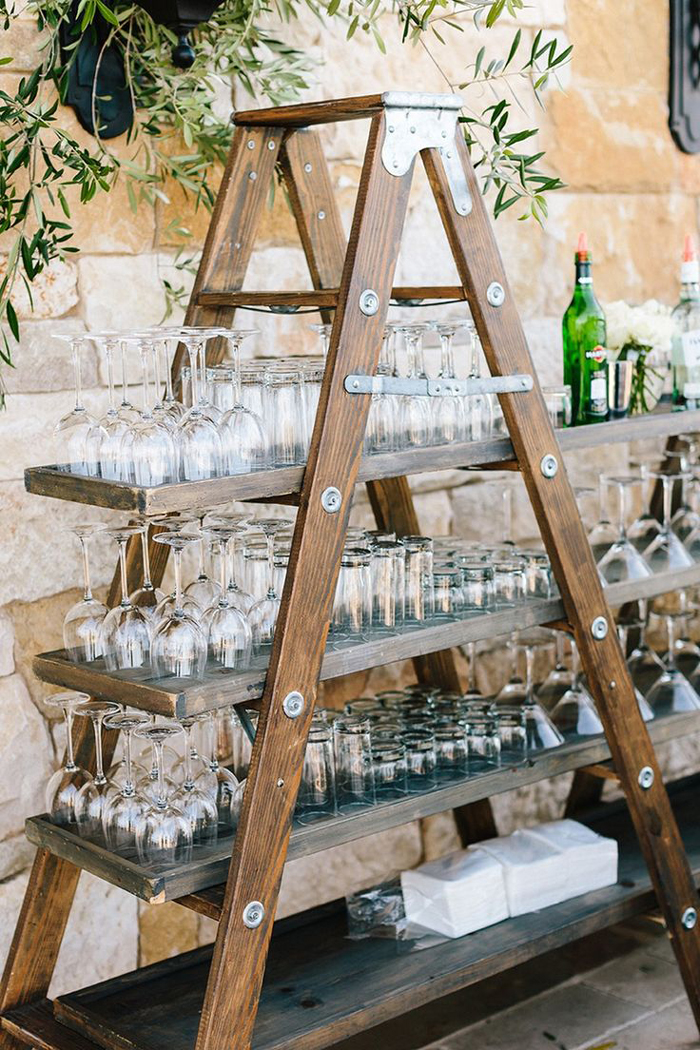 Outdoor-Wedding-Vintage-Bar