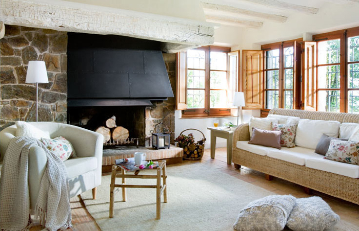 Rustic-Mediterranean-Interior-Design-Living-Room