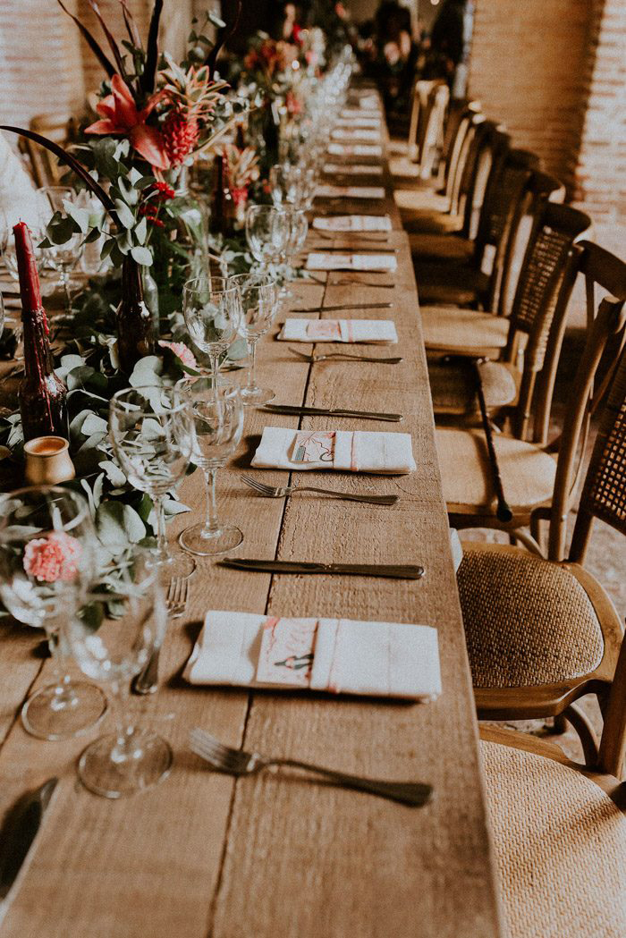 Vintage-Summer-Wedding-Table